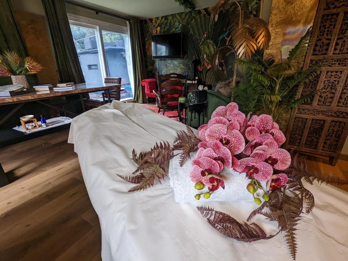 Tulana Taggs - Floating Home On Idyllic Island Hampton Hill Екстериор снимка